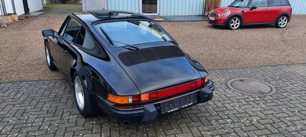 Porsche 911 Carrera 3.2 (KAT)