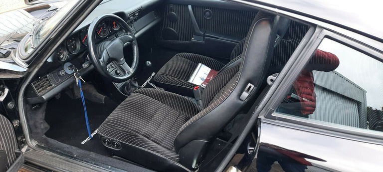 Porsche 911 Carrera 3.2 (KAT)
