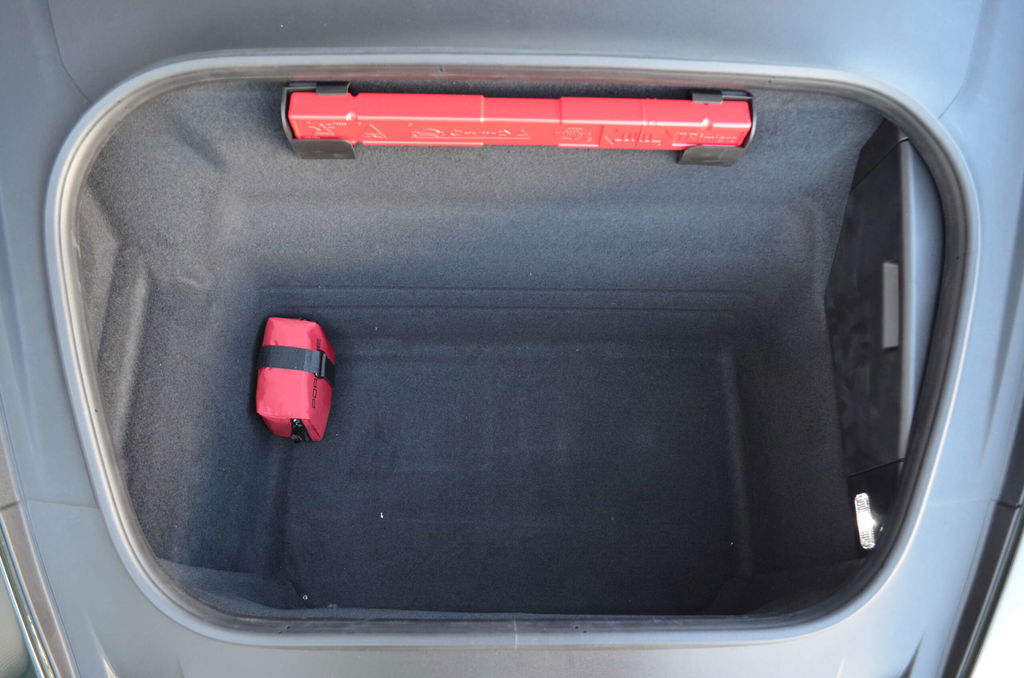 Porsche 992 Heritage Design Edition