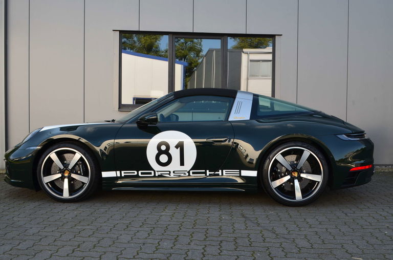 Porsche 992 Heritage Design Edition