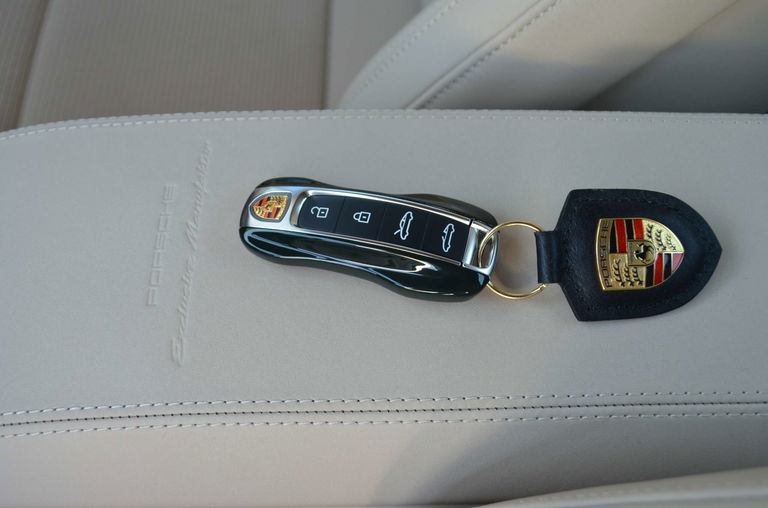 Porsche 992 Heritage Design Edition