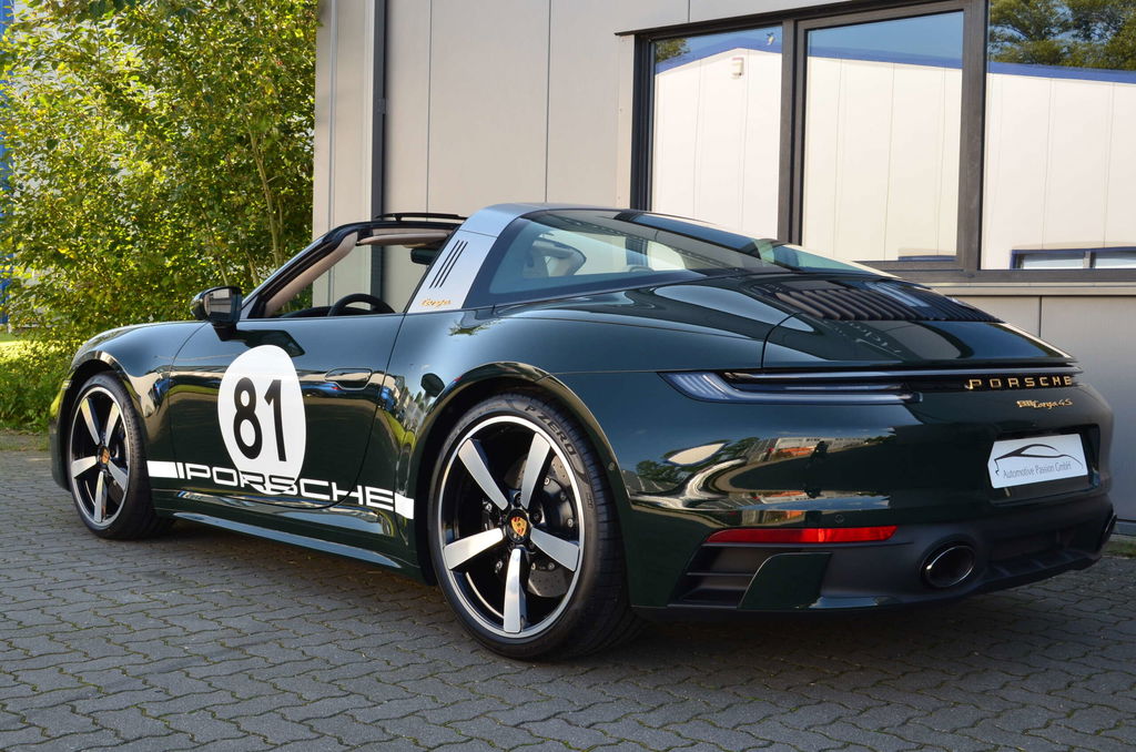 Porsche 992 Heritage Design Edition