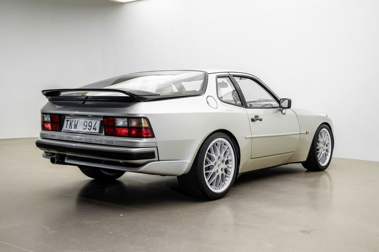 Porsche 944 Turbo S Coupé