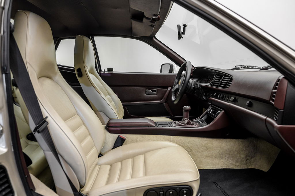 Porsche 944 Turbo S Coupé