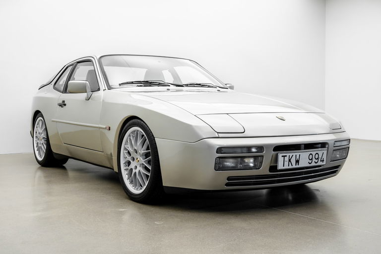 Porsche 944 Turbo S Coupé