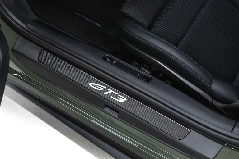 Porsche 992 GT3 Touring