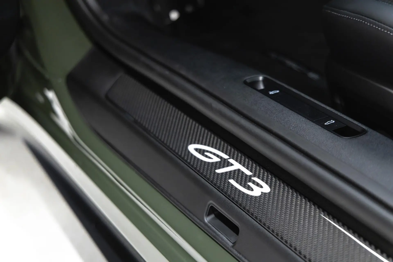 Porsche 992 GT3 Touring