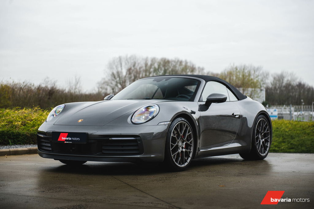 Porsche 992 Carrera 4S