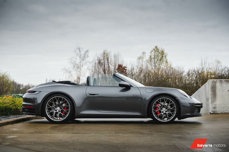 Porsche 992 Carrera 4S