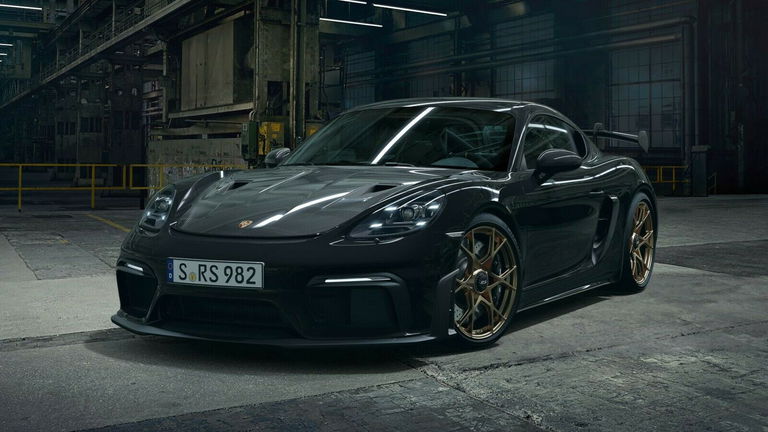 Porsche 718 Cayman GT4 RS