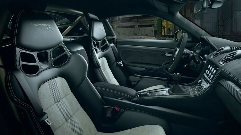 Porsche 718 Cayman GT4 RS