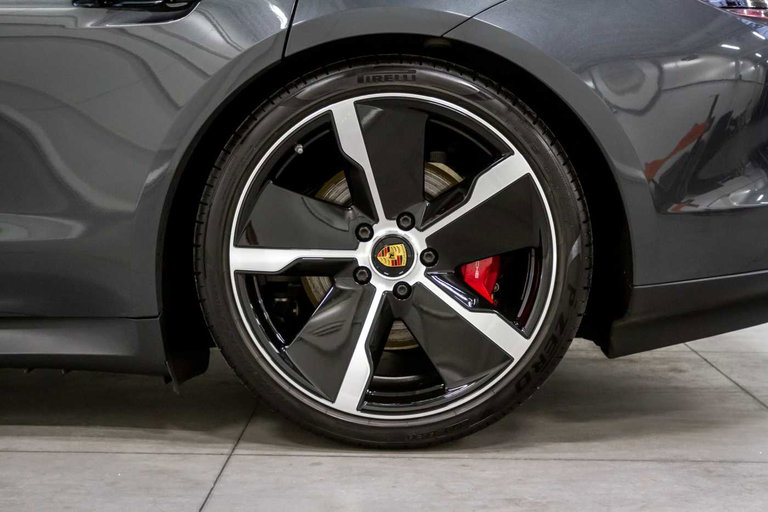 Porsche Taycan 4S