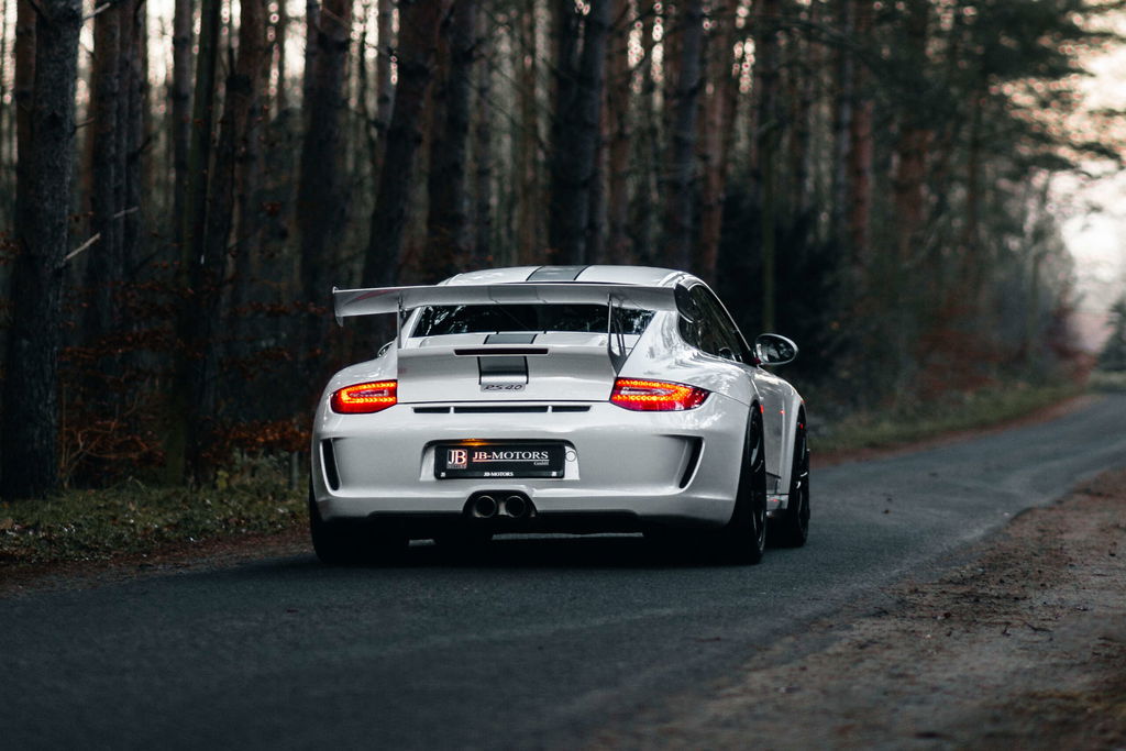 Porsche 997 GT3 RS 4.0