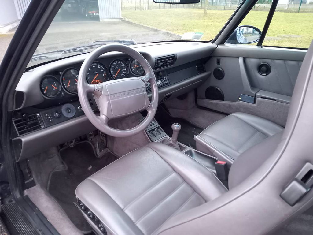 Porsche 964 Carrera 4