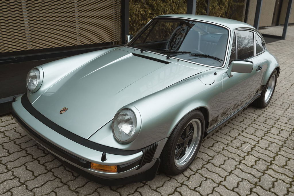 1975 PORSCHE 911 CARRERA 3.0 for sale in Italy!