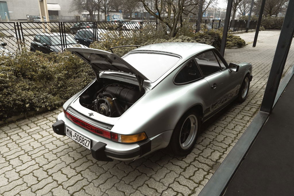 Porsche 911 Carrera 3,0