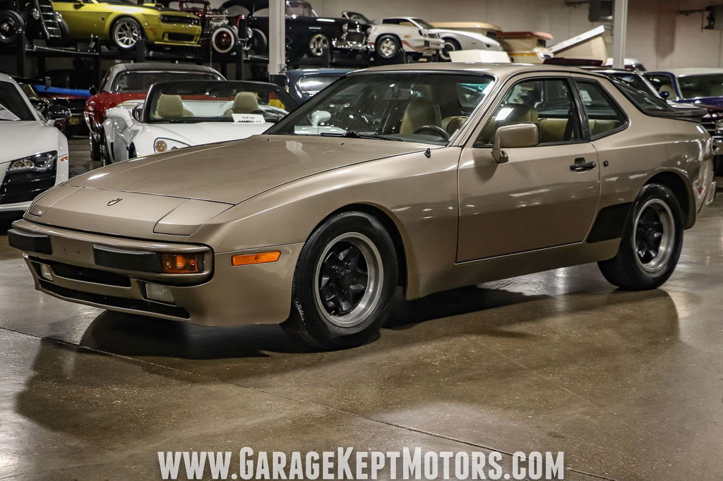 Porsche 944 Coupé