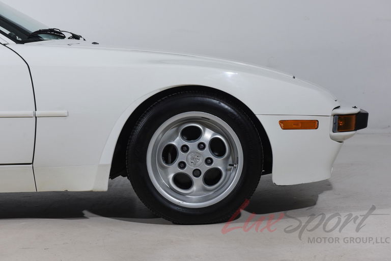 Porsche 944 Coupé