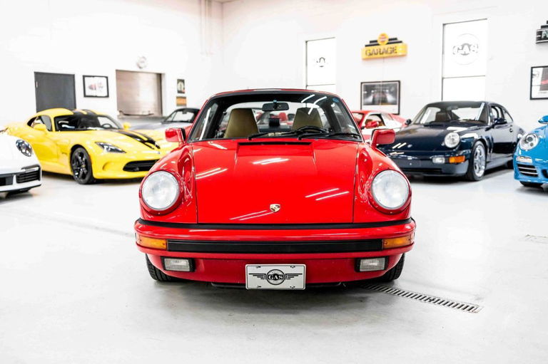 Porsche 911 Carrera 3.2