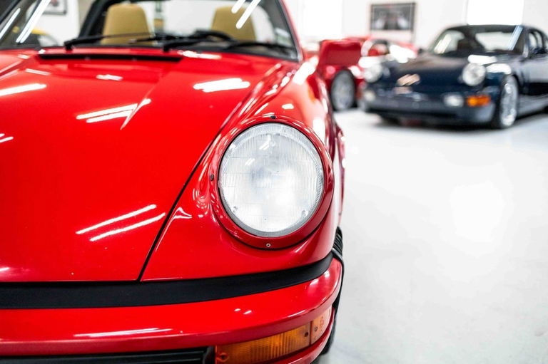 Porsche 911 Carrera 3.2