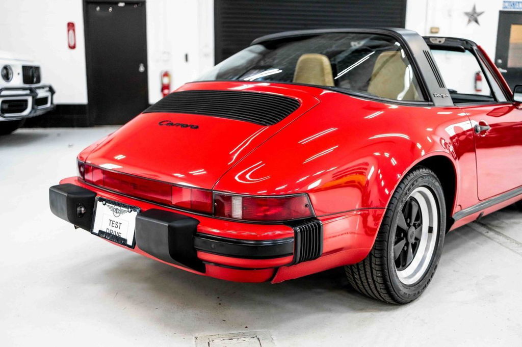 Porsche 911 Carrera 3.2