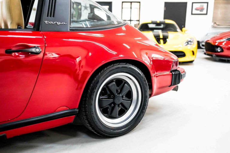 Porsche 911 Carrera 3.2