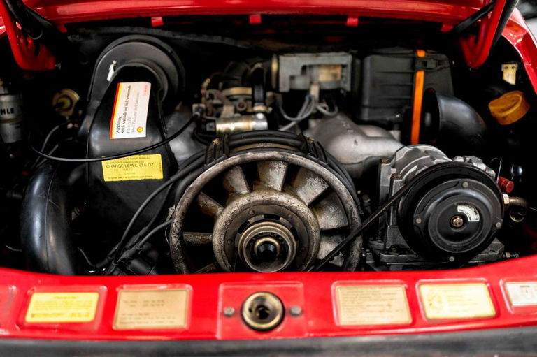 Porsche 911 Carrera 3.2