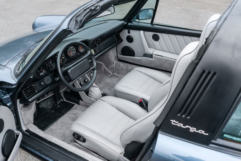 Porsche 911 Turbo 3.3 (US)