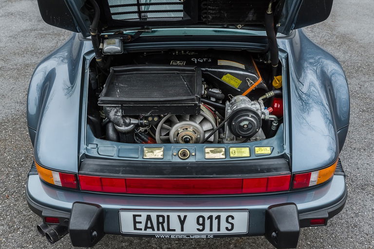 Porsche 911 Turbo 3.3 (US)