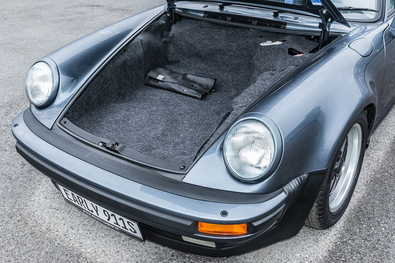 Porsche 911 Turbo 3.3 (US)