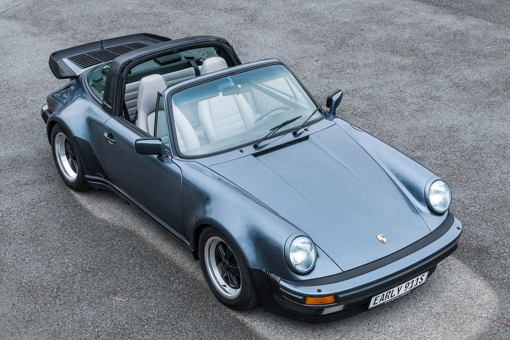 Porsche 911 Turbo 3.3 (US)