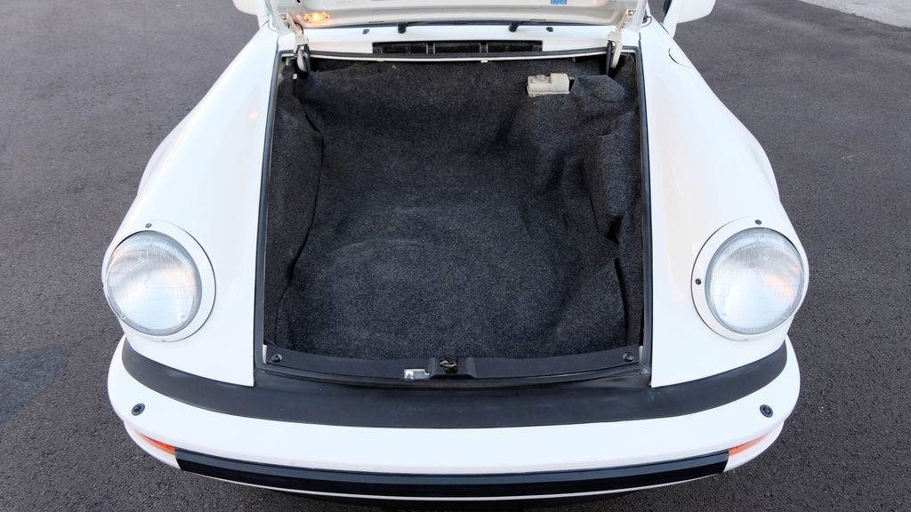 Porsche 911 Turbo 3.3 (US)