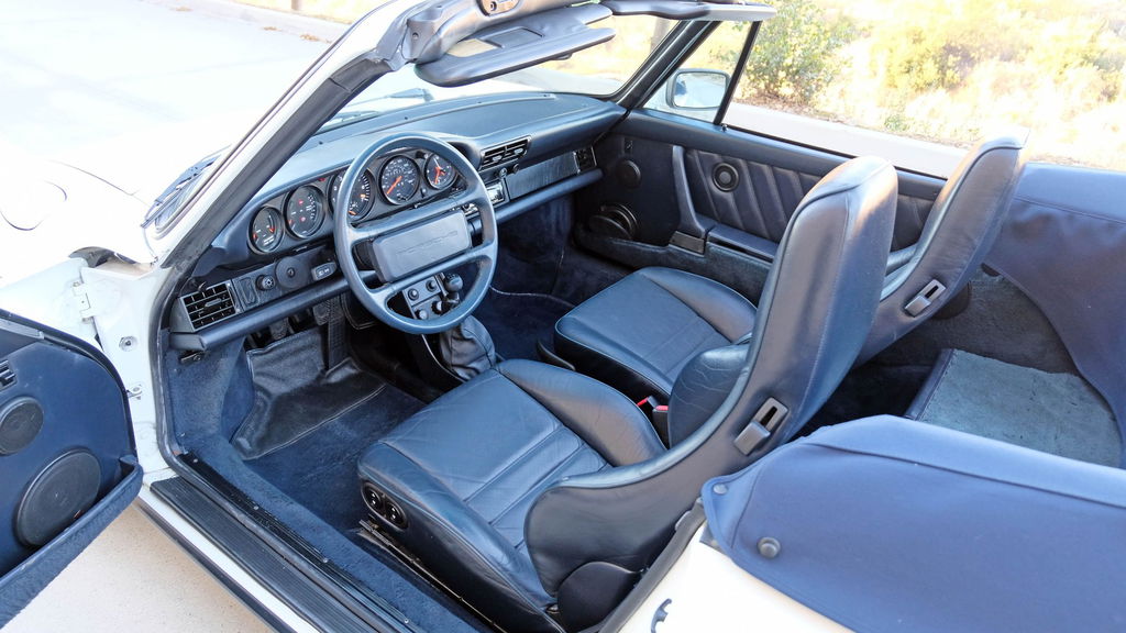 Porsche 911 Turbo 3.3 (US)