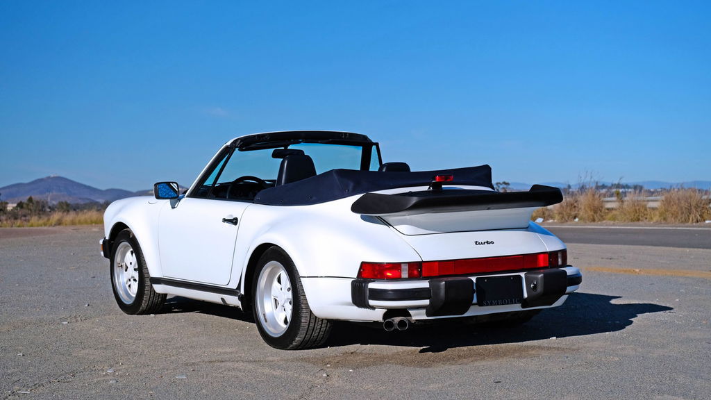 Porsche 911 Turbo 3.3 (US)
