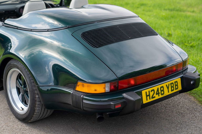 Porsche 911 Carrera 3.2 Speedster