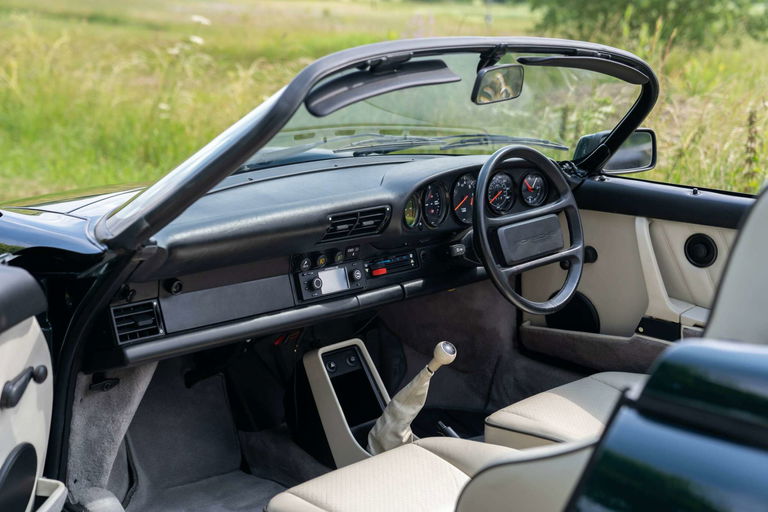 Porsche 911 Carrera 3.2 Speedster