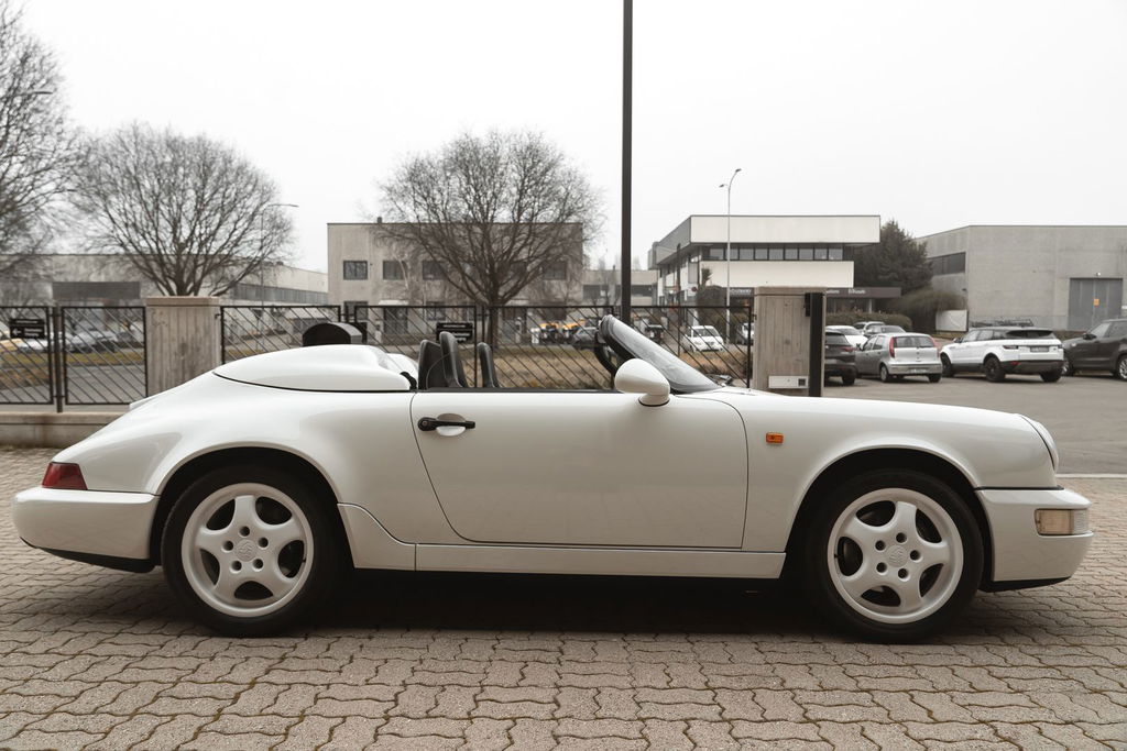 Porsche 964 Carrera 2 Speedster