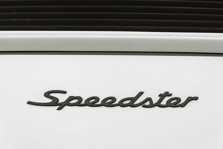 Porsche 964 Carrera 2 Speedster