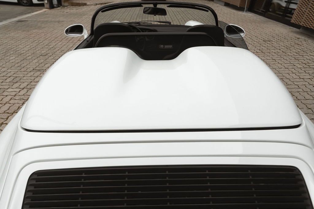 Porsche 964 Carrera 2 Speedster