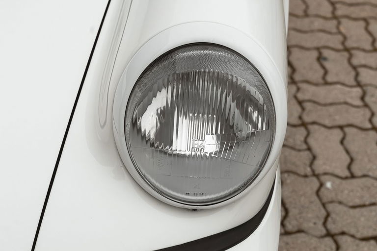 Porsche 964 Carrera 2 Speedster