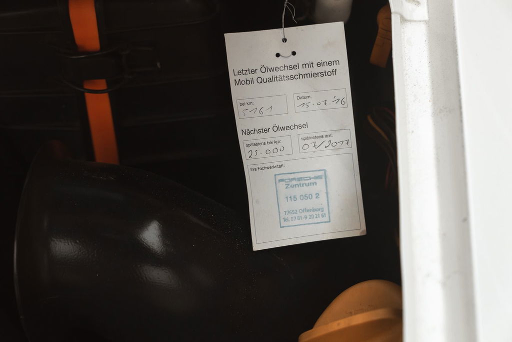 Porsche 964 Carrera 2 Speedster