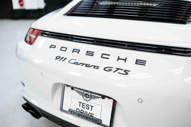 Porsche 991 Carrera GTS