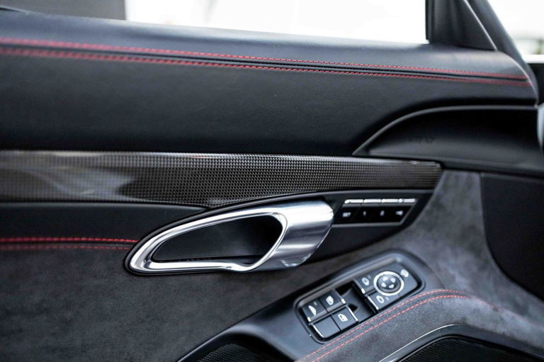 Porsche 991 Carrera GTS