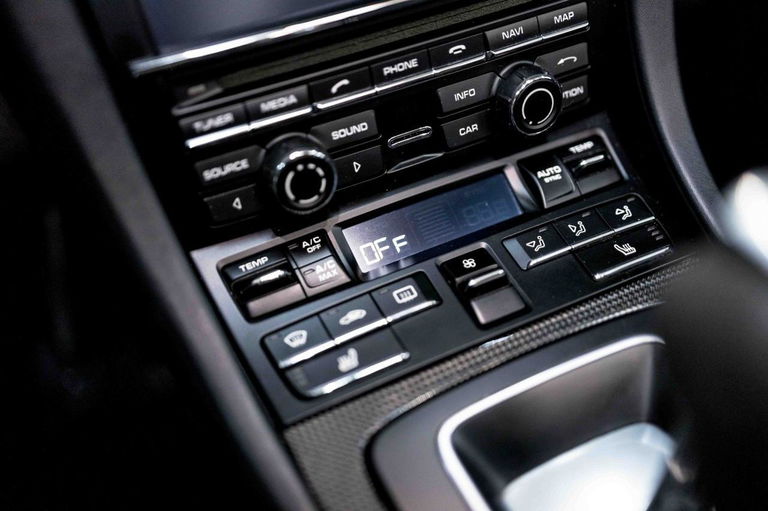 Porsche 991 Carrera GTS