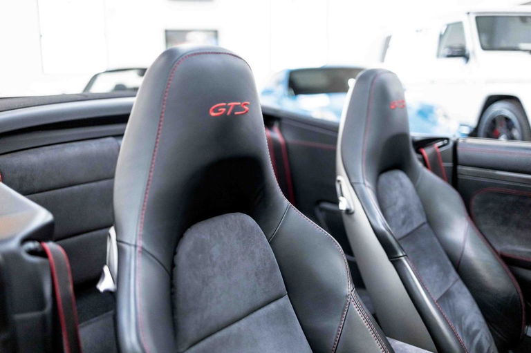 Porsche 991 Carrera GTS