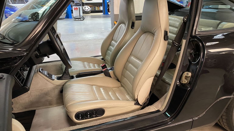 Porsche 964 Carrera 4