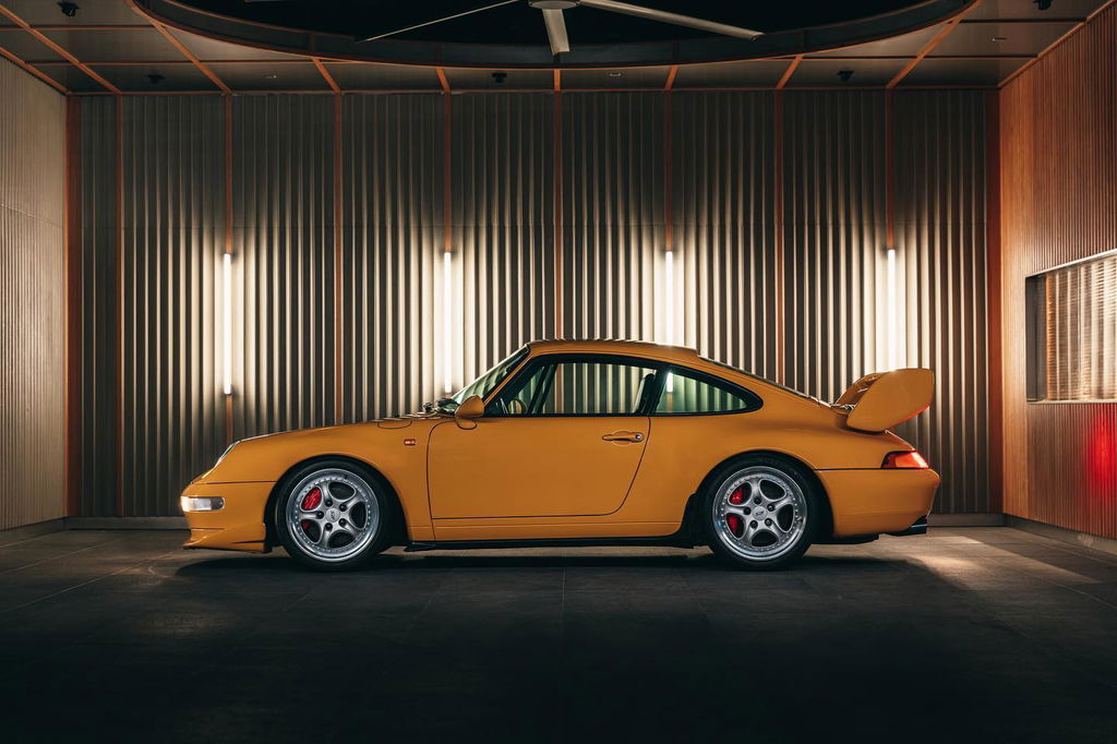 Porsche 911 (993) RS in Speed Yellow for sale