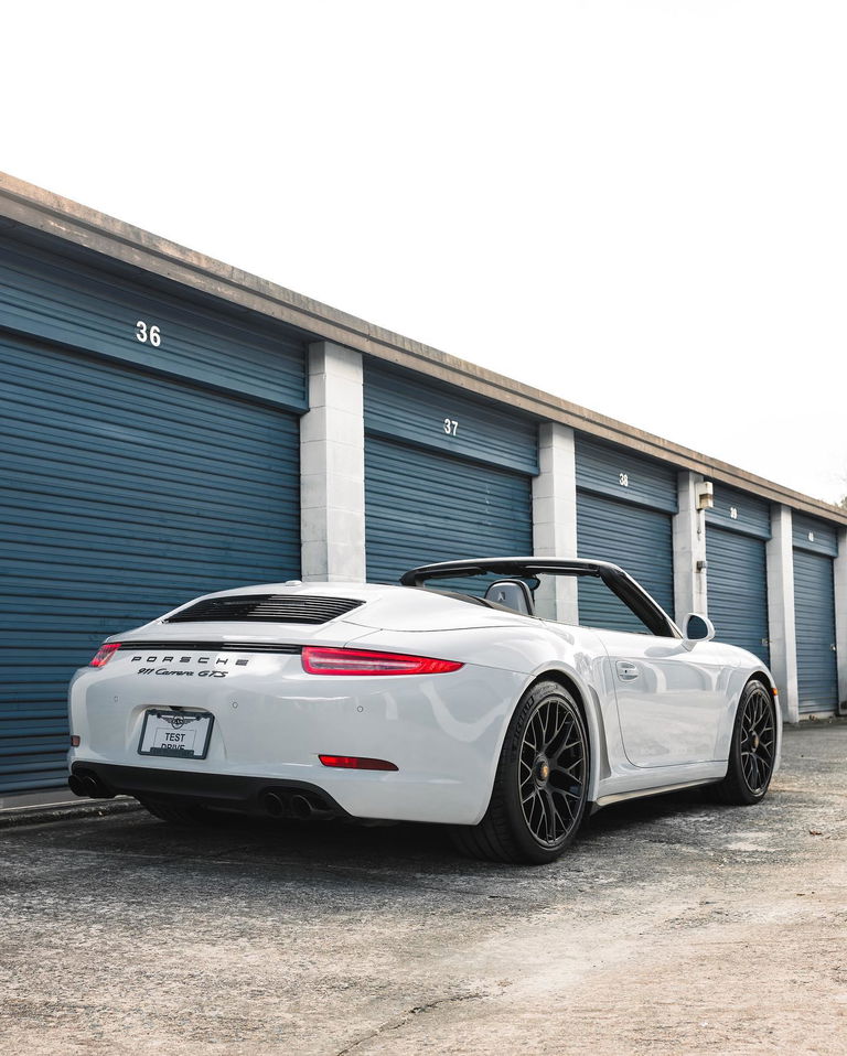 Porsche 991 Carrera GTS
