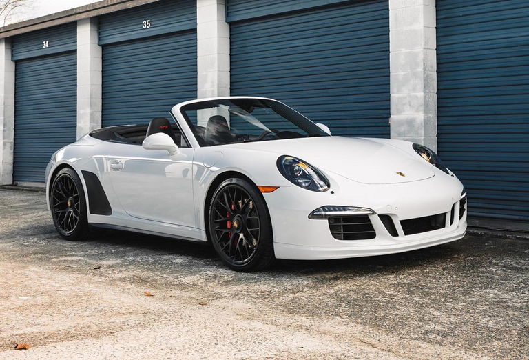 Porsche 991 Carrera GTS