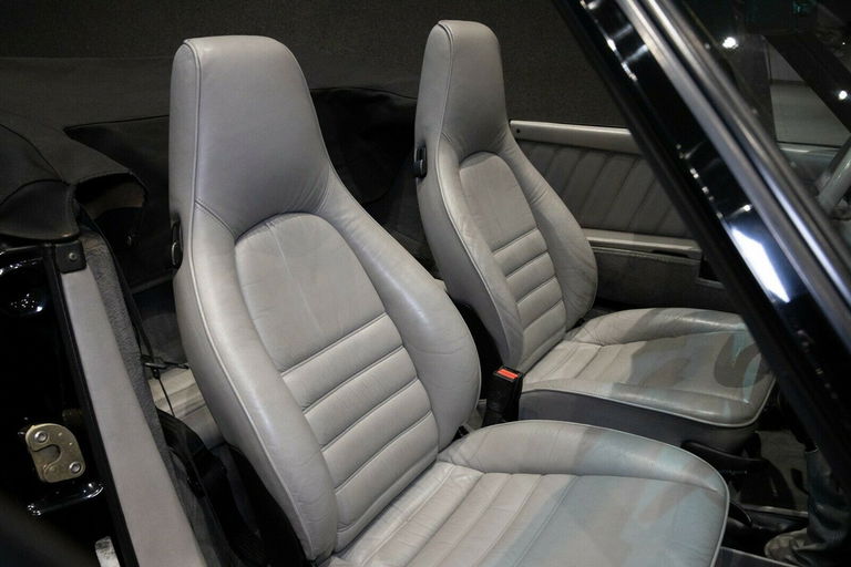 Porsche 911 Carrera 3.2 (KAT)